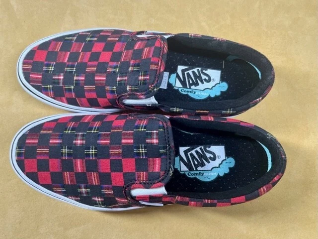 Vans Plaid Check Comfy Cush Slip on Red black Womens sz 7 Mens sz 5.5 Worn Once