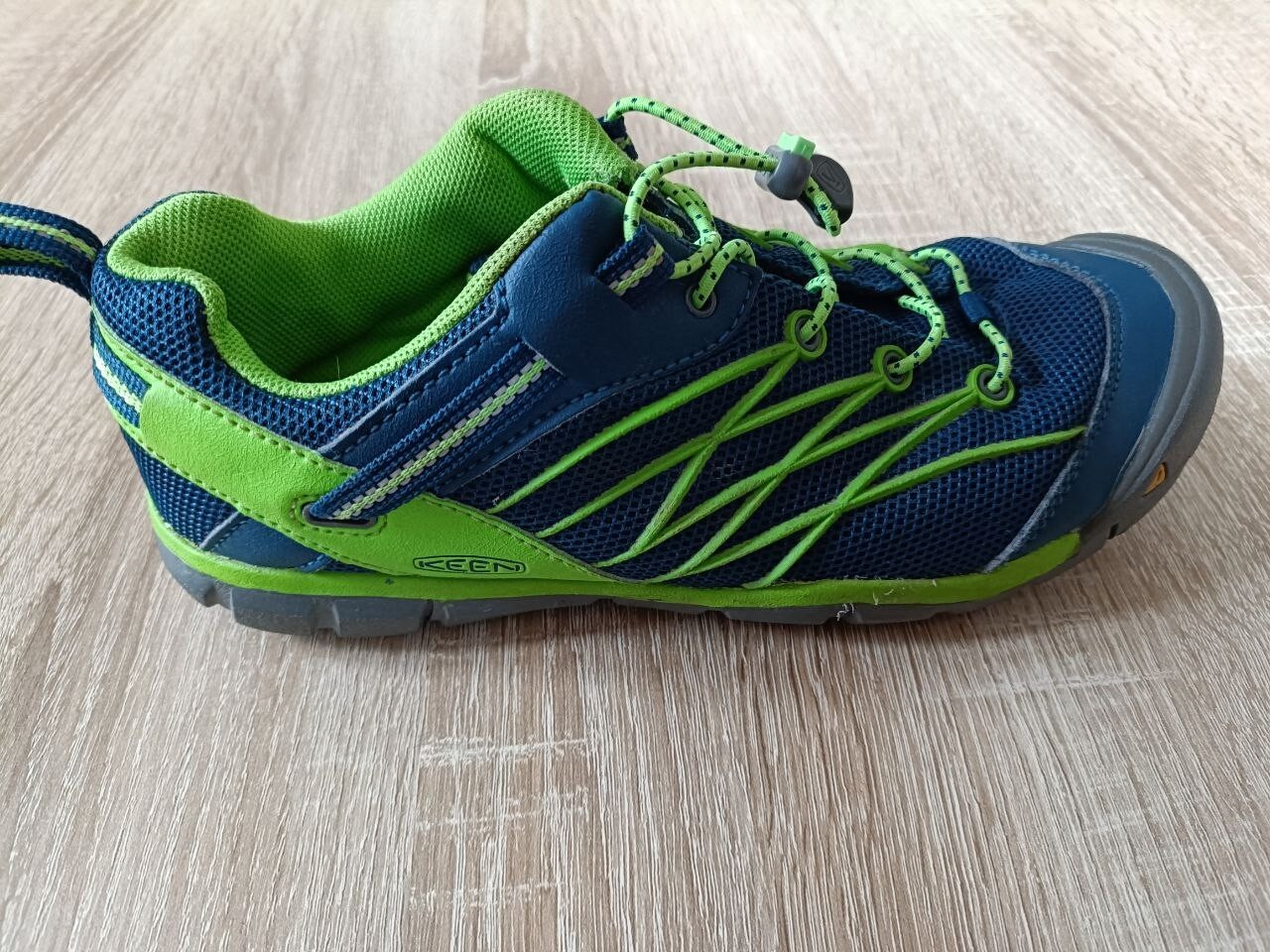 Stivali da trekking donna KEEN taglia 23 5 resistenti e comodi ottime condizioni