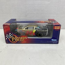 Jeff Gordon 1997 Diecast 124 Winners Circle Dupont Chroma Primer A Jeff Gordon 1997 Diecast 124 Winners Circle Dupont Chroma Primer A