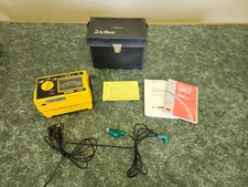 MEGGER BIDDLE 212159 Analog Hand Crank Insulation Tester