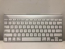 Apple A1314 Wireless Keyboard - Silver MC184LL/B 