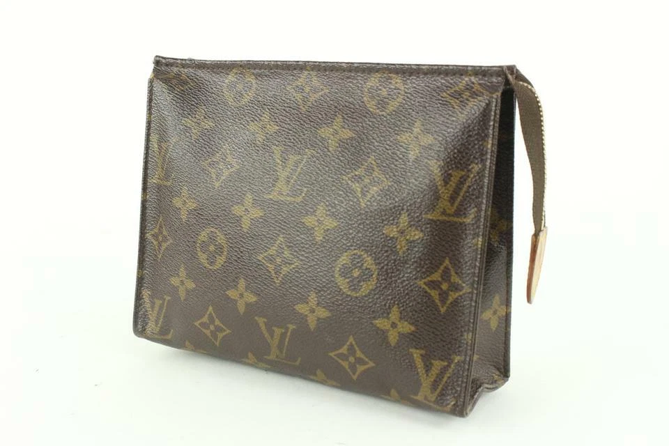 Louis Vuitton Toiletry Pouch 19 Monogram Brown