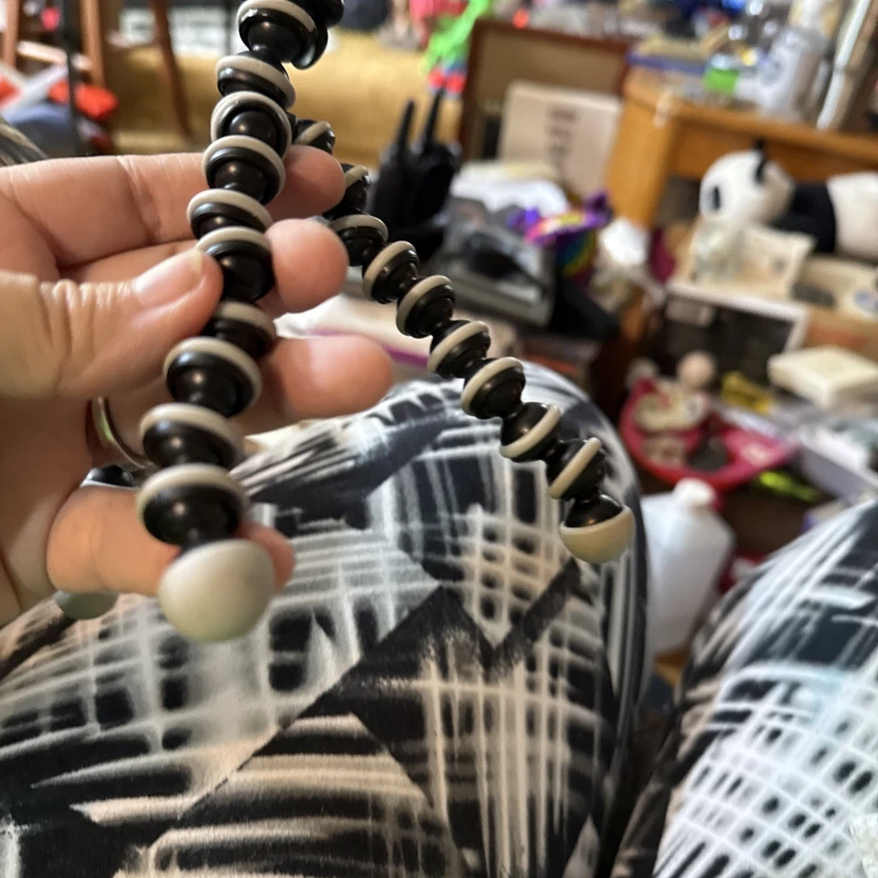 Joby Gorilla Flexible Tripod for Cameras - Image 4 of 4