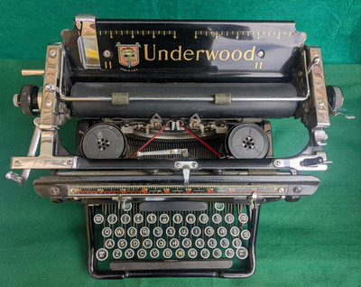 VINTAGE UNDERWOOD MODEL 5 STANDARD SCHREIBMASCHINE