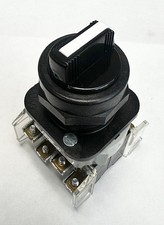 Allen Bradley 800H-JR2KD7B Ser. F 3 Position Selector Switch