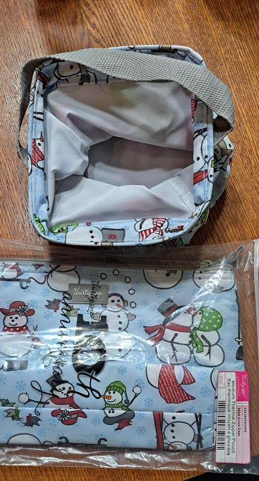批量 2 件 Thirty One Snow Daze Snowman Med 热拉链袋 & 携带所有球童 — 第 2/2 张图片