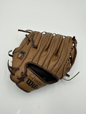 Wilson A200 9.5" Youth Baseball Glove A2457 Right Hand Thrower Brown  Black