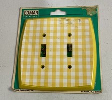 *NUOVO* Coperchio Interruttore Doppia Luce Vintage Edmar Creations Giallo A Scacchi