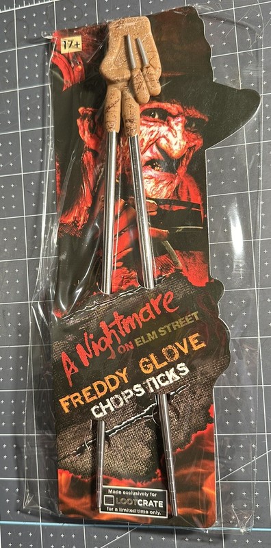 Loot Crate "Horror" Exclusive Nightmare on Elm Street Freddy Glove Chopstick NEW