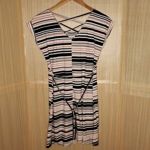 LCW Camiseta Informal Mini Vestido a Rayas Pequeño - Imagen 2 de 6