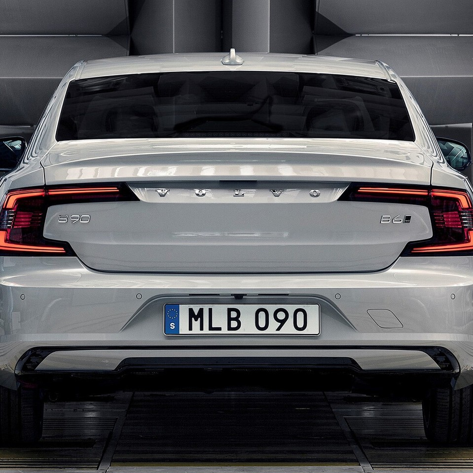 Volvo R Badge Rear For Volvo Rear Trunk Lid Letter Logo Badge Nameplate Emblem Sport ...