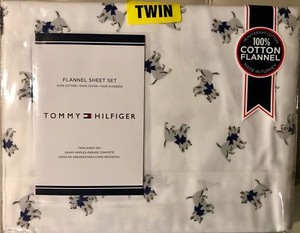 tommy hilfiger dog bed