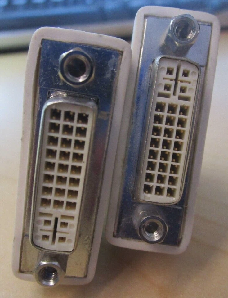 Genuine MOLEX CN-0H9361-52204, 59-PIN to Dual DVI Splitter, DMS-59 to Dual DVI - Image 4 of 4