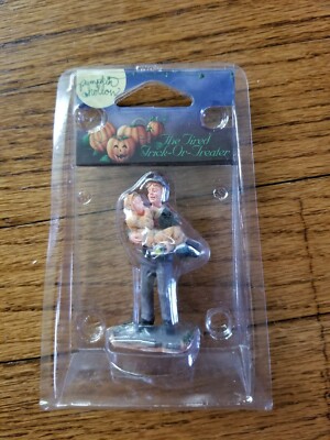 Lemax Spooky Town / Pumkpin Hollow Tired Trick or Treater, Figurine #02390A 2005