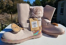 Magellan Girls sz 3 boots with Zipper, very light pink