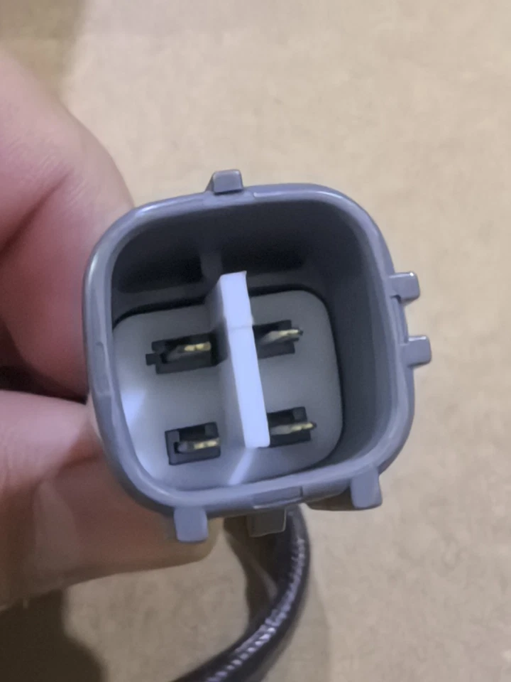 DENSO Air/Fuel Ratio Oxygen Sensor Upstream OEM For 2004-2006 TOYOTA Solara 2.4L - Image 4 of 4