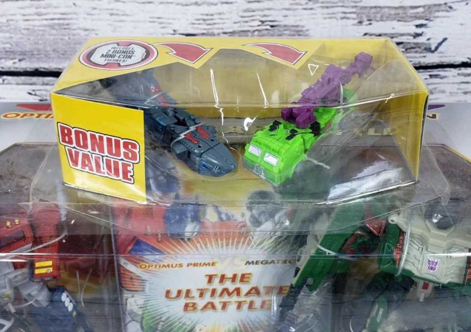 Transformers The Ultimate Battle Optimus Prime vs Megatron NEW w/Bonus New - Image 2 of 4