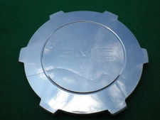 2005 - 2006 GMC Sierra Yukon Denali Polished OEM Center Cap P/N 9594521
