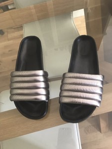 isabel marant slides hellea