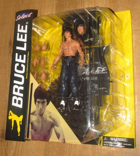 Diamond Select Toys Bruce Lee Shirtless 7" Deluxe Collector's Action Figure - Picture 8 of 9