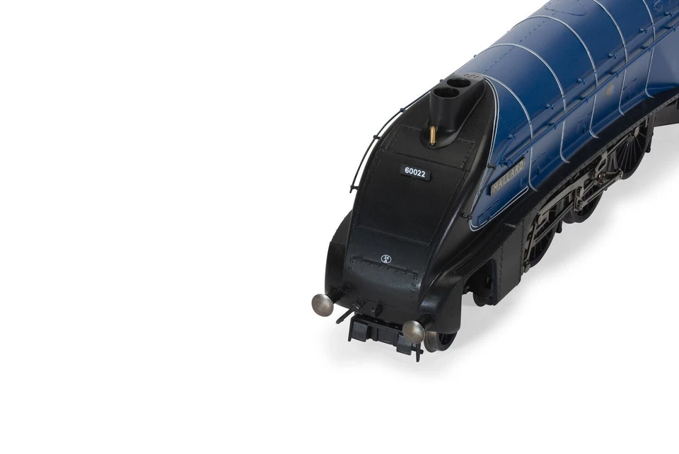 Hornby R1282M "MALLARD RECORD BREAKER" Train set - OO Gauge - Image 3 of 4