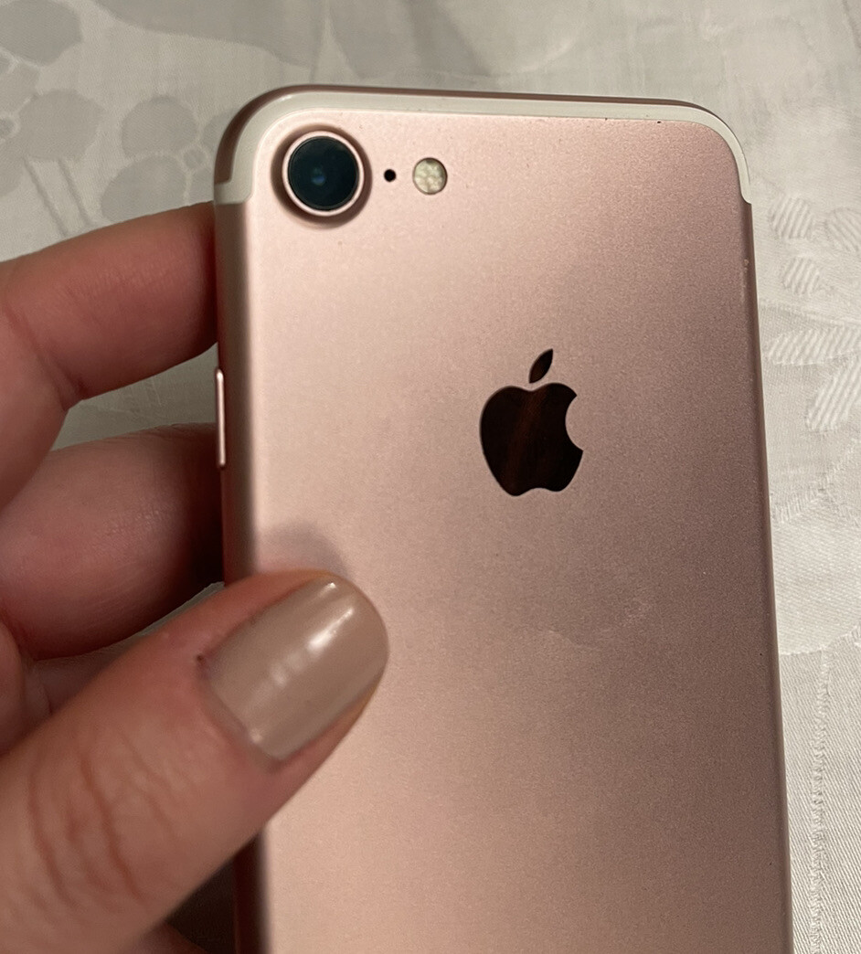 Apple iPhone 7 32GB Rose Gold A1660 Excellent Condition Sprint T Apple iPhone 7 32GB Rose Gold A1660 Excellent Condition Sprint T
