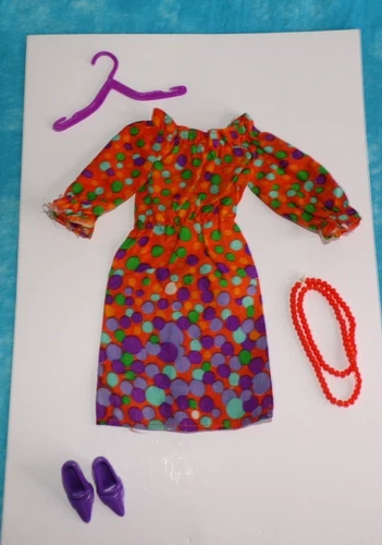 Vintage Barbie Stacey Mod Bubbles n Boots #3421 Minty Dress + Accessories