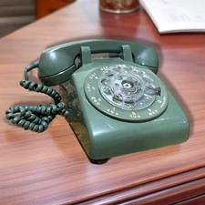 1965 Western Electric 500 Rotary Desk Phone Moss Green Bell System Vintage