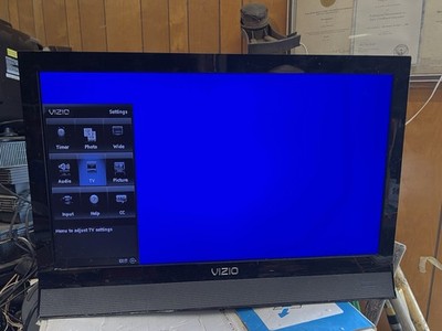 VIZIO M220VA 22 inch LED LCD HDMI AV Flat Screen TV Television