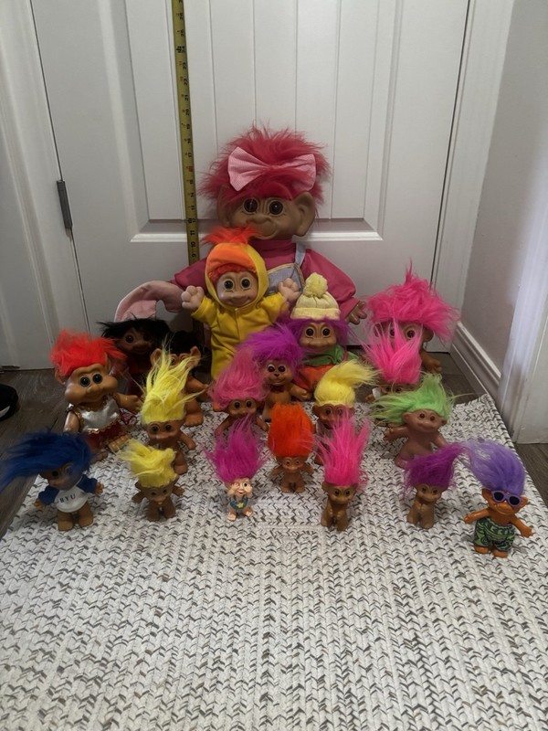 Lot Of 21 Vintage Troll Dolls - Various Size Figures