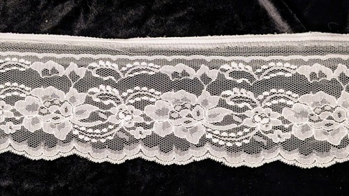 Vintage 4 In Single Scalloped White Lace 25 Continuous Yards - Picture 1 of 3