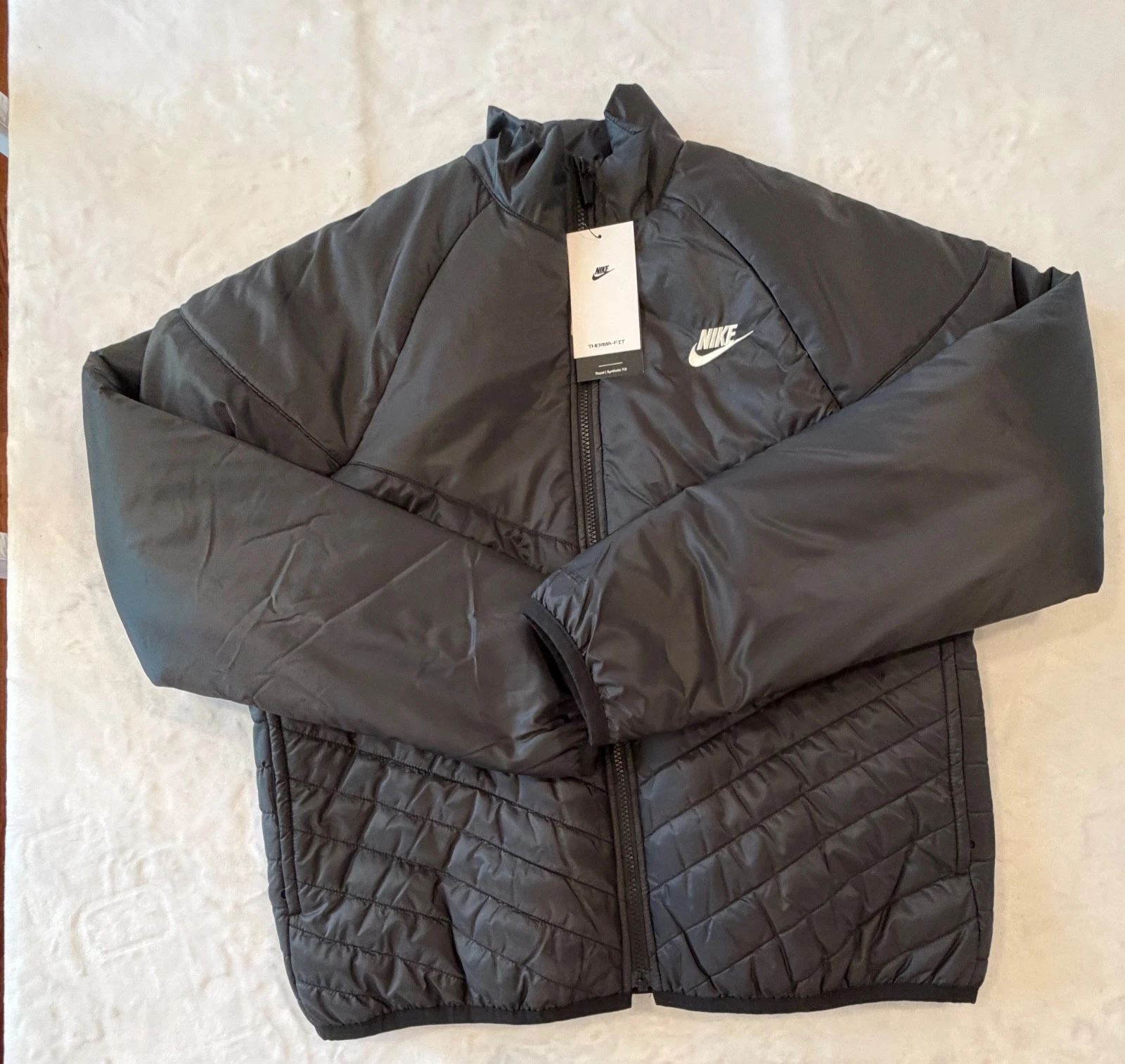 Nike Sportswear Windrunner Therma-Fit Puffer Jacket FB8195-010 Black Size XL
Opens in a new window o