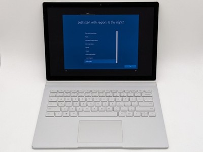 Microsoft Surface Book 2 2-in-1 13'' 3000 x 2000 Touch I5-7300U 256GB 8GB *READ*