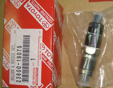 TOYOTA Genuine Coaster Holder & Nozzle Set 23600-19075