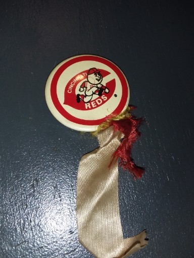 1969 Cincinnati Reds Button Pinback Pin MLB Baseball Team Rare Vintage 2"