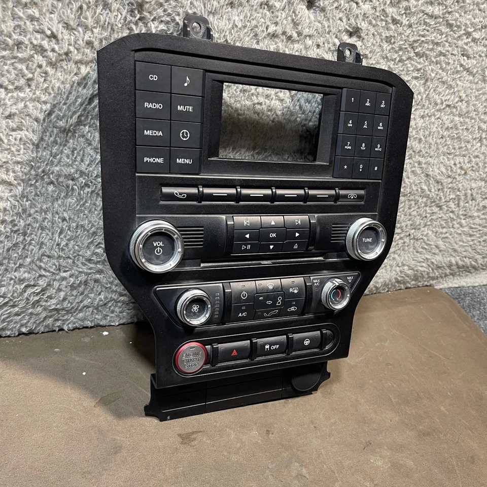 2018 - 2020 FORD MUSTANG Radio and Climate Control Panel JR3T-18E243-AE - Image 3 of 4