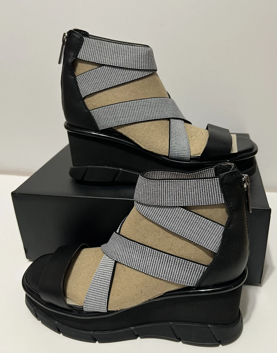Sorel outlet joanie strap