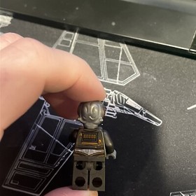 LEGO 4-LOM Minifigure Star Wars 75167 75243 sw0830
