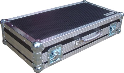 ETC Ion Xe 20 Lichtpult Schreibtisch Schwan Flightcase (Hex)