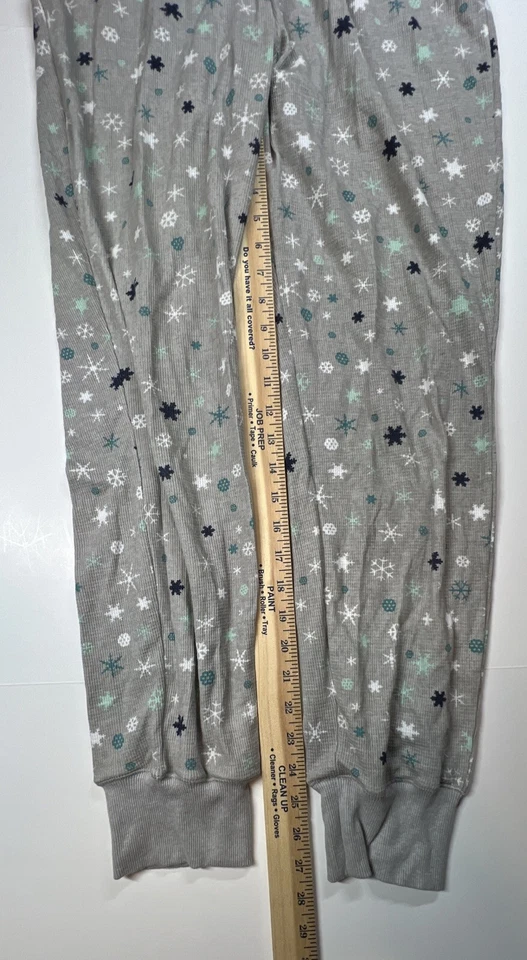 Pijama de una pieza tejido gofre jockey con apertura trasera gris copo de nieve mujer grande Foto 4 de 4