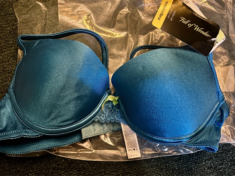 NUEVO-LOTE DE 4, NUEVO CON ETIQUETAS, sujetador Wonderbra 34B, 7234 satinado push up con aros, stock antiguo Foto 3 de 4