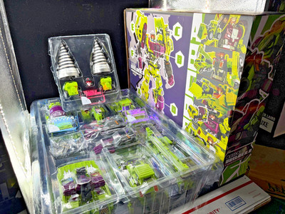 JINBAO Transformation Devastator with upgrade kit 1.0 G1 out from Box ShipInUSA