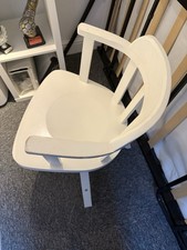 White Wooden Swivel Chair – Classic Design – Good Condition
