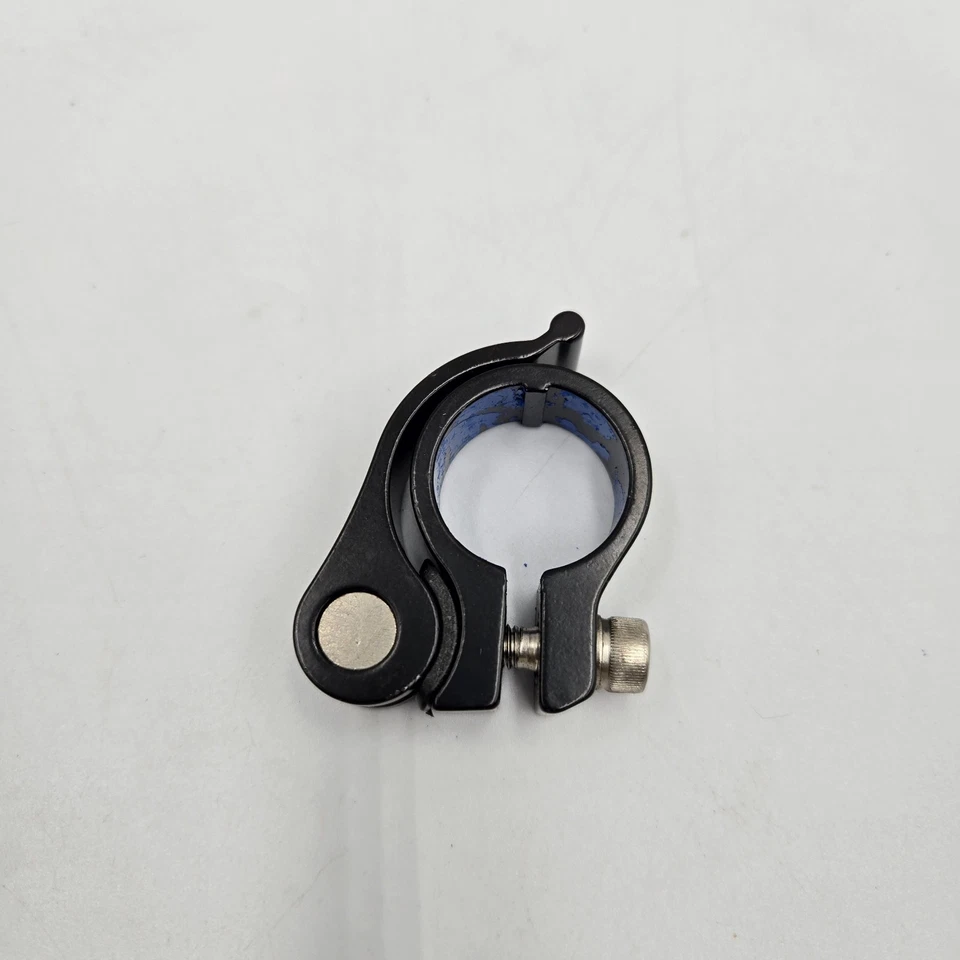 12-дюймовый сменный зажим для сиденья или руля велосипеда Strider Sport Balance — ТОЛЬКО ЗАЖИМ - Изображение 4 из 4