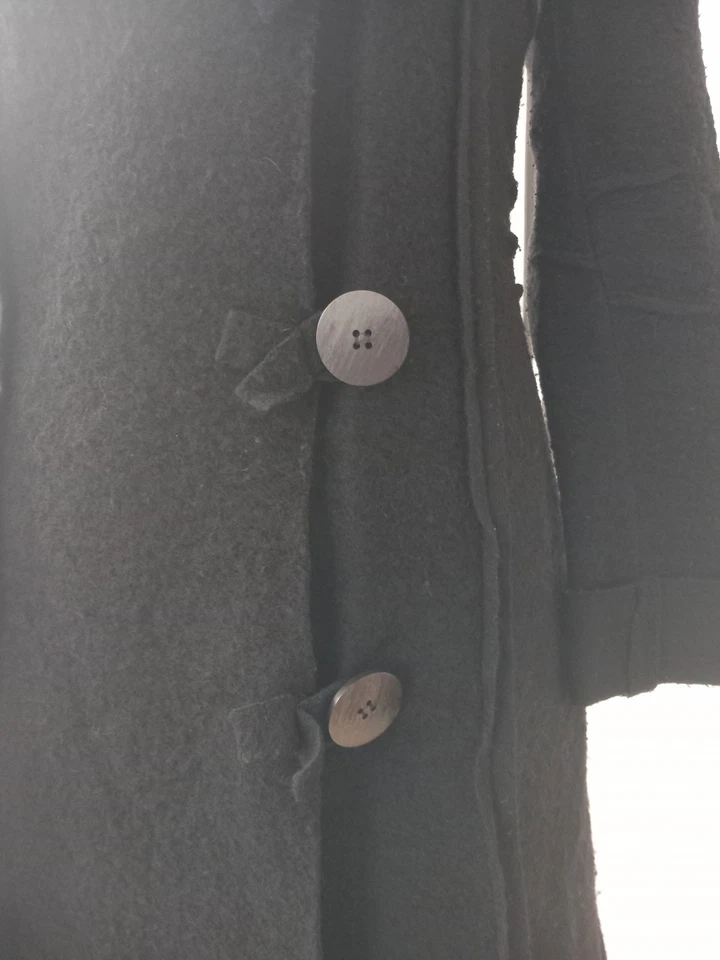 Zauberschöner Vestino Wollfilz Walkfilz Mantel Gr. 36 schwarz mit geklebten... - Bild 4 von 4