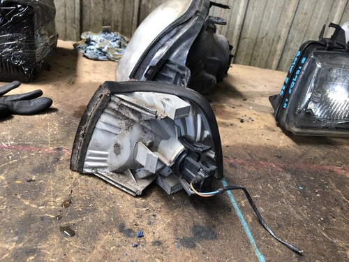 BMW 3 Series Right Corner Light 318i E36 05/1991-09/2000 - Picture 4 of 4