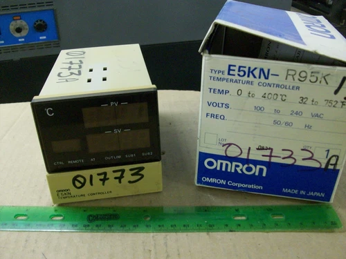 OMRON   E5KN-R95K   TEMPERATURE CONTROLLER  (0-400C /32-752F)(100-240VAC)