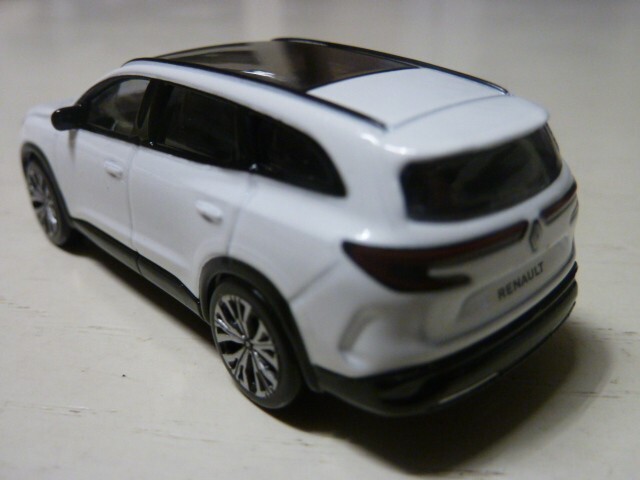 Foto 4 di 5