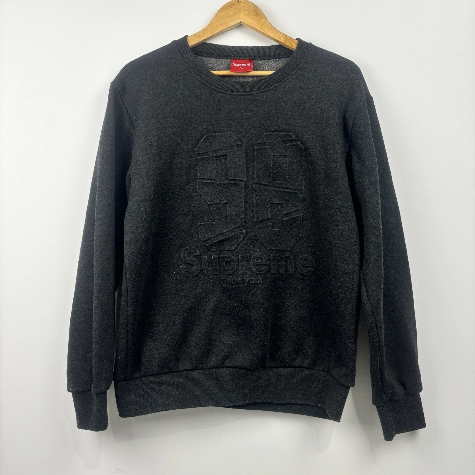 Supreme Black Sweater Women’s XL Super Supreme Made In Korea 100% Cotton