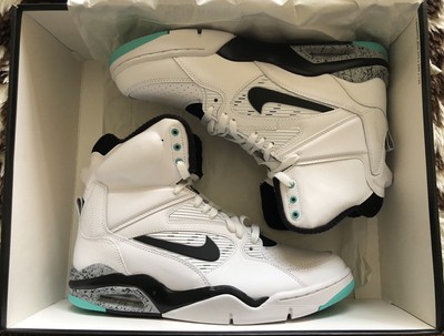 nike air command force pump